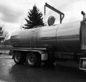 filling water truck